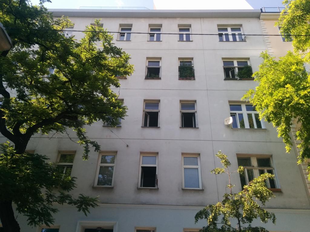 Haus Max Aparthotel Виена Екстериор снимка